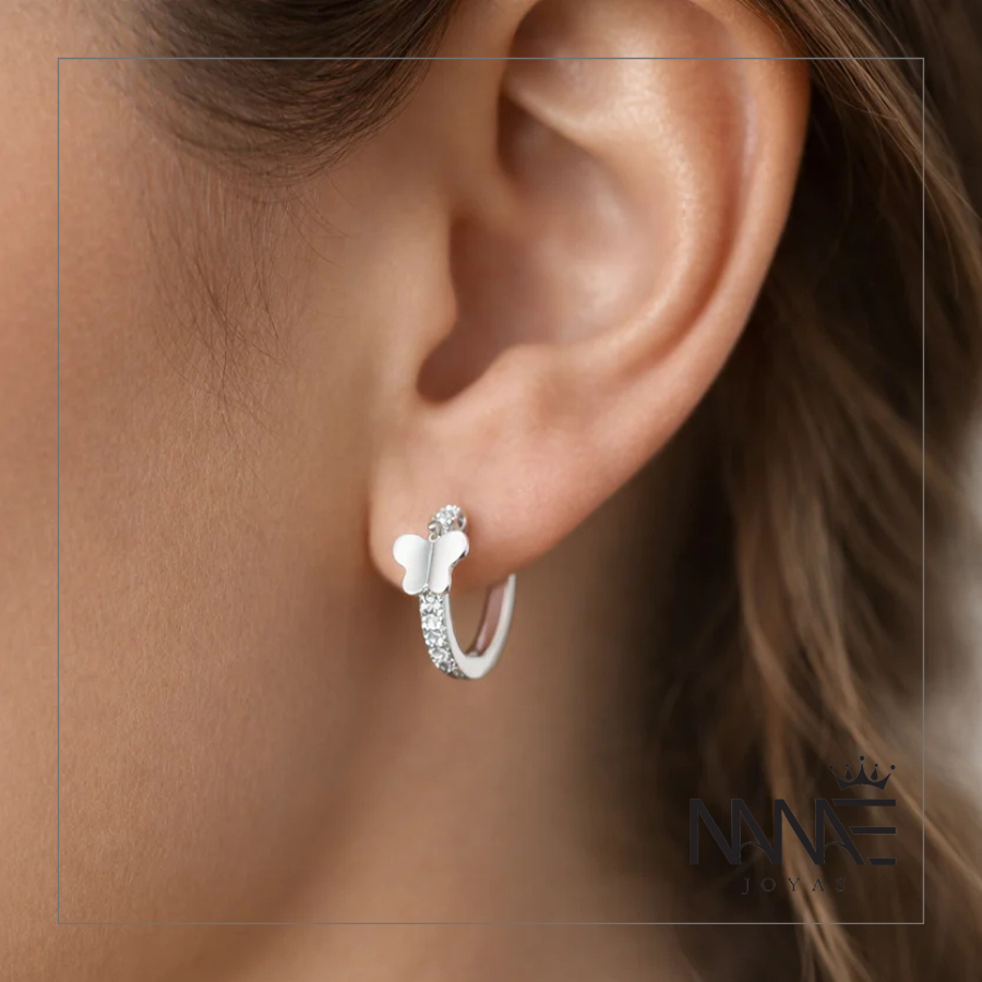 Argolla Huggie Mariposa 12 mm